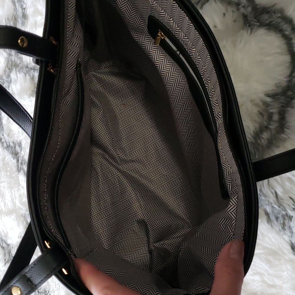 Isabelle Purse - Picture 8 of 12